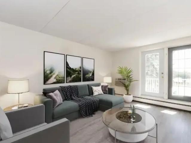 For Rent 2 Bedroom Apartment Regina SK DS102204077
