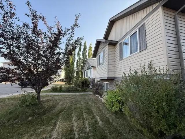 For Rent 2 Bedroom Apartment Red Deer AB DLS102243090
