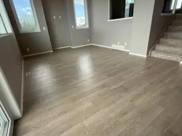 For Rent 2 Bedroom Apartment Red Deer AB DS104181698