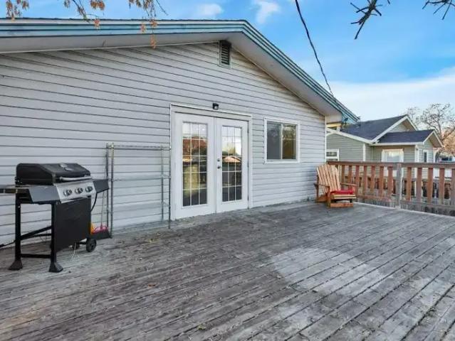 For Rent 2 Bedroom Apartment Red Deer AB DS103739803