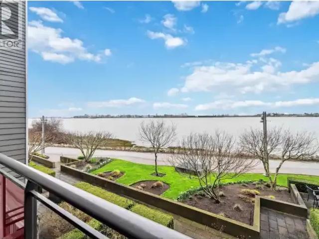 For Rent 2 Bedroom Apartment Richmond BC DS105048127
