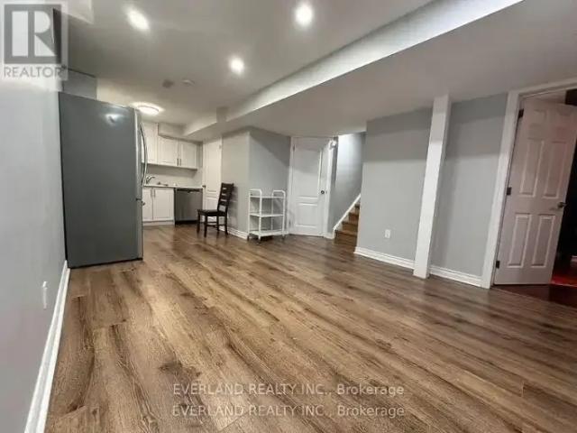 For Rent 2 Bedroom Apartment Richmond Hill ON DS101612832