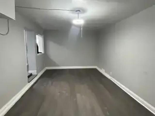 For Rent 2 Bedroom Apartment Richmond Hill ON DS104183205