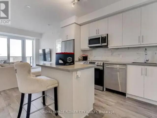 For Rent 2 Bedroom Apartment Richmond Hill ON DS105119015