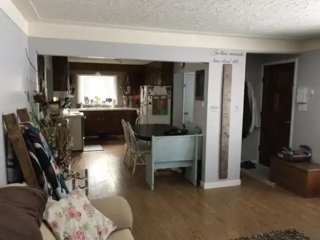 For Rent 2 Bedroom Apartment St. Albert AB DS105023326