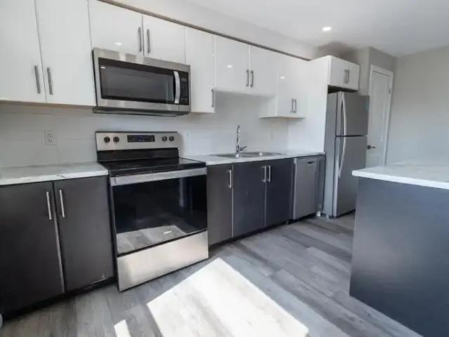 For Rent 2 Bedroom Apartment St. Catharines ON DS94039599