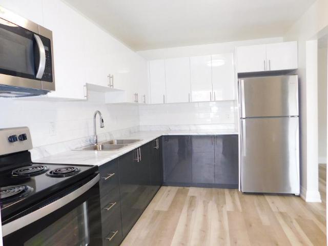 For Rent 2 Bedroom Apartment Stratford ON DS98314859