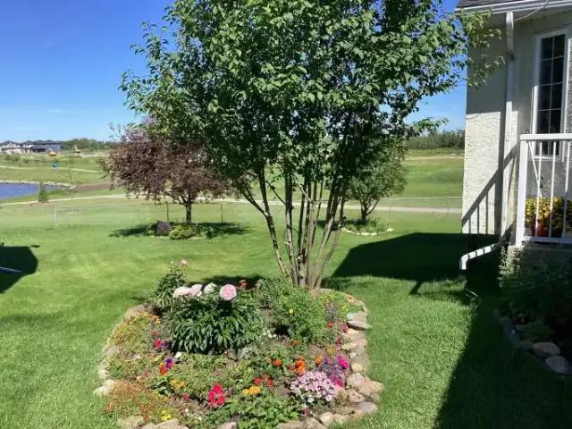 For Rent 2 Bedroom Apartment Strathmore AB DS105023237