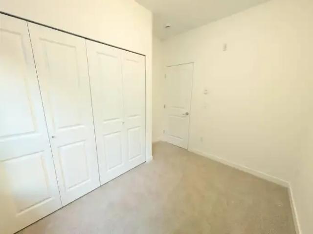 For Rent 2 Bedroom Apartment Surrey BC DLS100444325