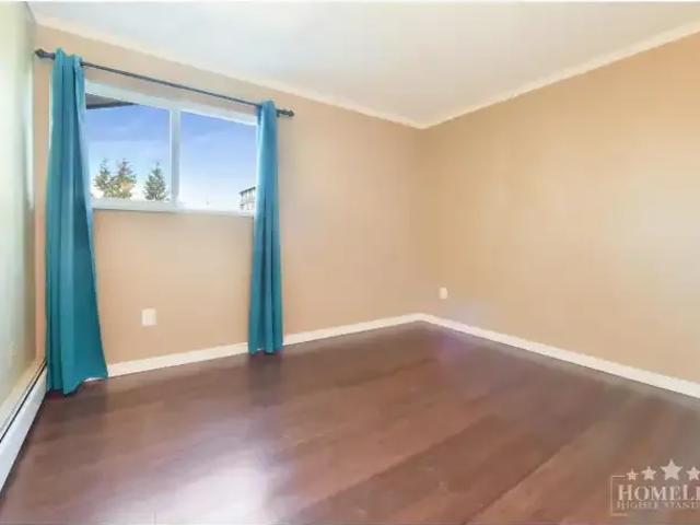 For Rent 2 Bedroom Apartment Surrey BC DLS100564130
