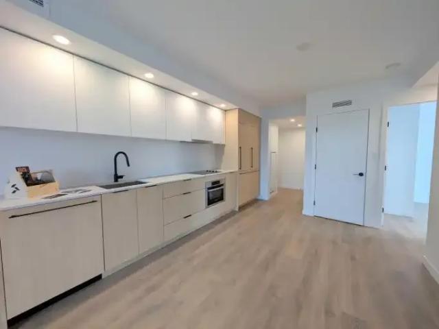 For Rent 2 Bedroom Apartment Surrey BC DLS101016799