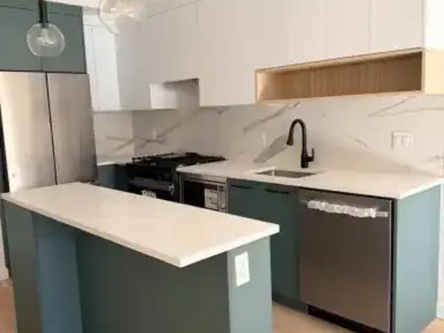 For Rent 2 Bedroom Apartment Surrey BC DS103542328