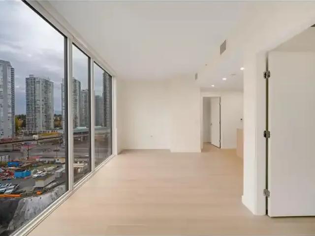 For Rent 2 Bedroom Apartment Surrey BC DS103612002