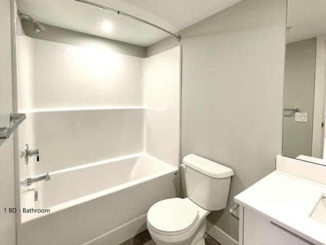 For Rent 2 Bedroom Apartment Saanichton BC DS96587143