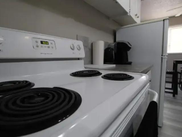 For Rent 2 Bedroom Apartment Saskatoon SK DS104637354
