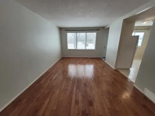 For Rent 2 Bedroom Apartment Saskatoon SK DS105100279