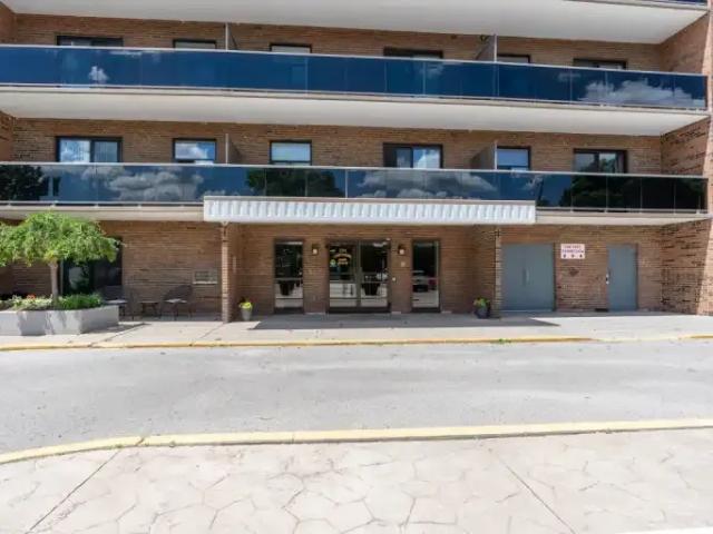 For Rent 2 Bedroom Apartment Sarnia ON DS103878653