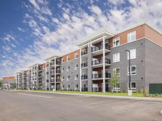 For Rent 2 Bedroom Apartment Tecumseh ON DS104433724