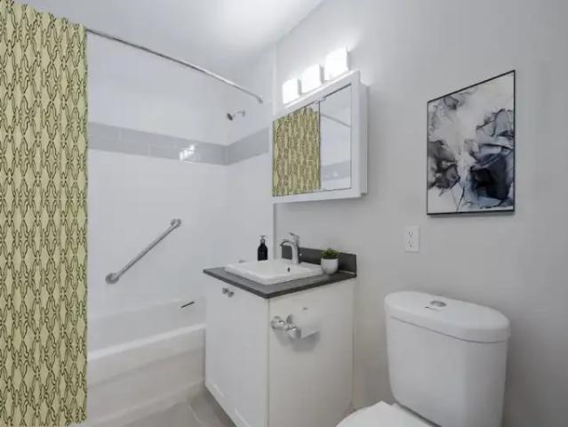 For Rent 2 Bedroom Apartment Toronto ON DS100973738