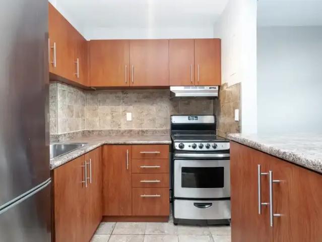 For Rent 2 Bedroom Apartment Toronto ON DS100973814