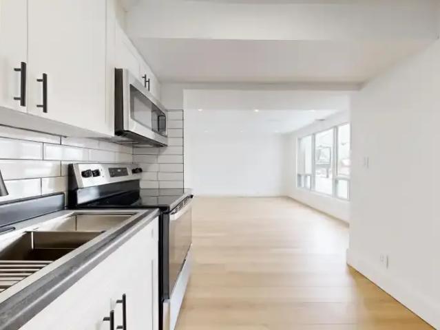 For Rent 2 Bedroom Apartment Toronto ON DS101789502