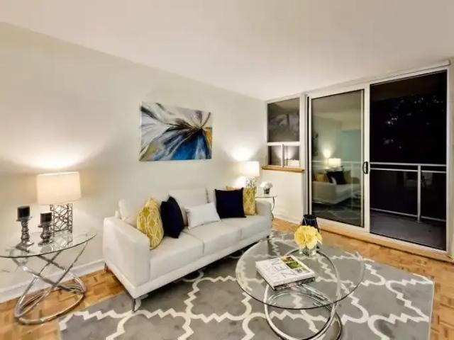 For Rent 2 Bedroom Apartment Toronto ON DS101041155