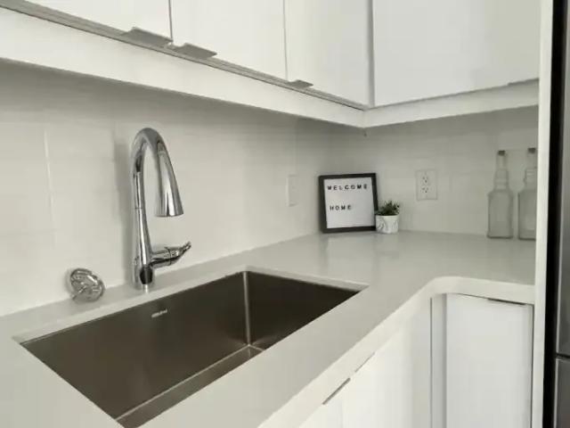 For Rent 2 Bedroom Apartment Toronto ON DS102587443