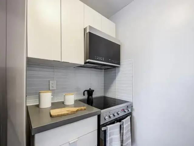 For Rent 2 Bedroom Apartment Toronto ON DS102085748