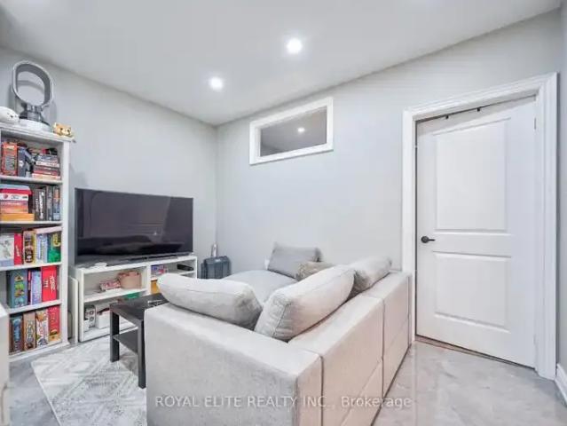 For Rent 2 Bedroom Apartment Toronto ON DS103179079