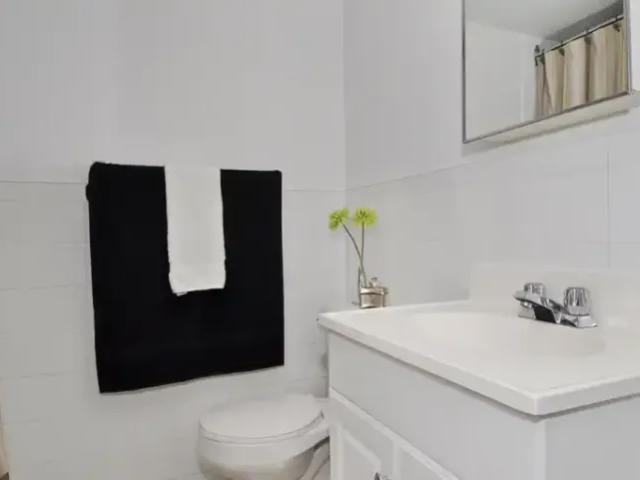 For Rent 2 Bedroom Apartment Toronto ON DS104710994