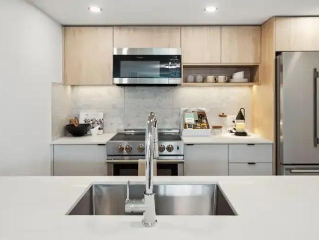 For Rent 2 Bedroom Apartment Vancouver BC DS101687024