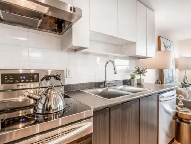 For Rent 2 Bedroom Apartment Vancouver BC DS104256883