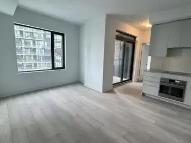 For Rent 2 Bedroom Apartment Vaughan ON DS101827948