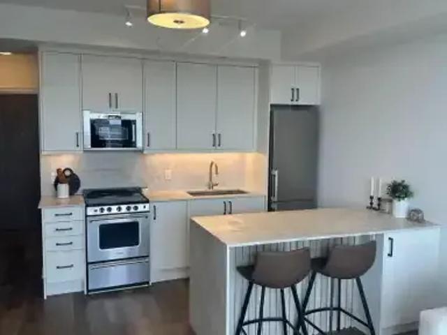 For Rent 2 Bedroom Apartment Vaughan ON DS101879229