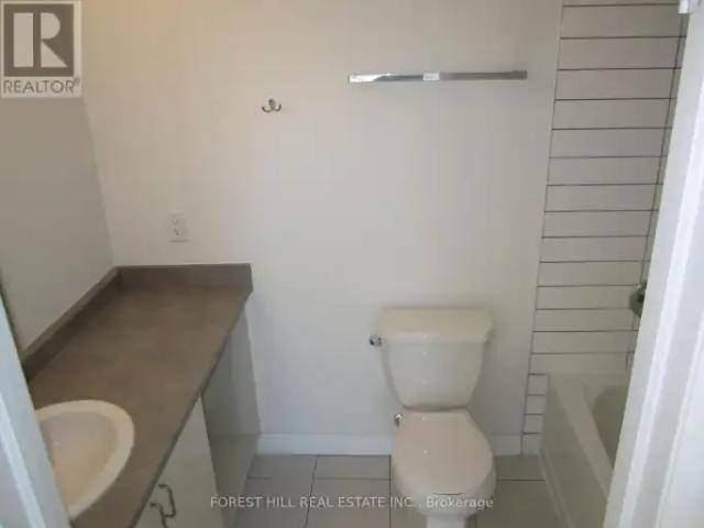 For Rent 2 Bedroom Apartment Vaughan ON DS102658660