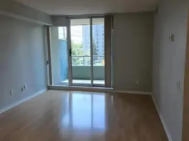 For Rent 2 Bedroom Apartment Vaughan ON DS102794983