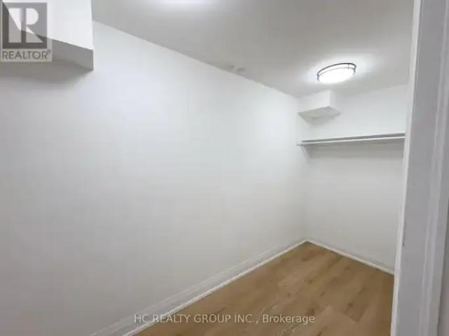 For Rent 2 Bedroom Apartment Vaughan ON DS102794989