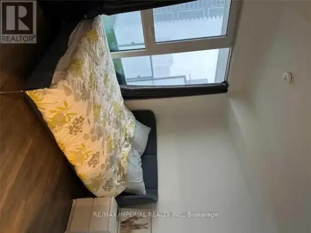 For Rent 2 Bedroom Apartment Vaughan ON DS102306793