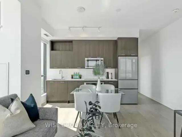 For Rent 2 Bedroom Apartment Vaughan ON DS103542353