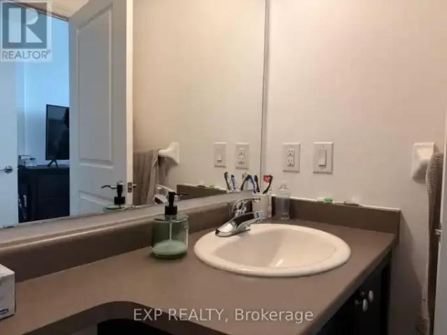 For Rent 2 Bedroom Apartment Vaughan ON DS103179273