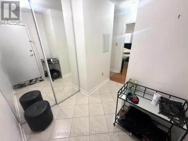For Rent 2 Bedroom Apartment Vaughan ON DS103380101