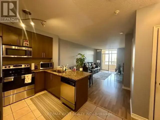 For Rent 2 Bedroom Apartment Vaughan ON DS105023439