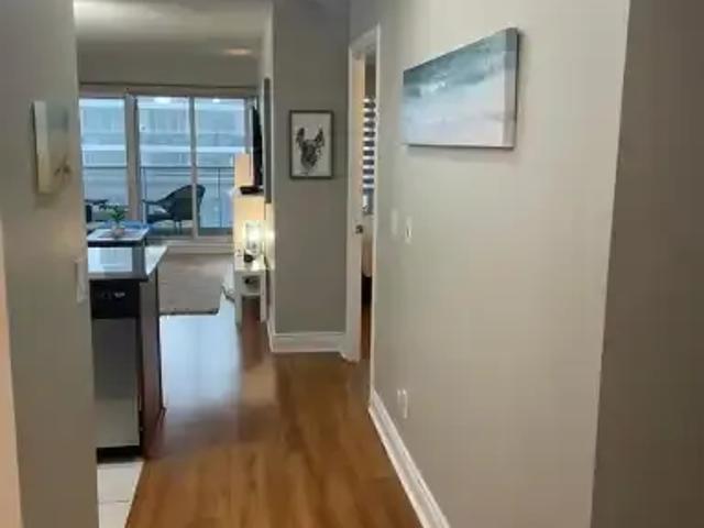 For Rent 2 Bedroom Apartment Vaughan ON DS105023371