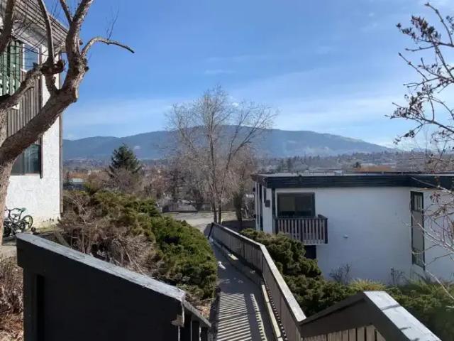 For Rent 2 Bedroom Apartment Vernon BC DS103322055