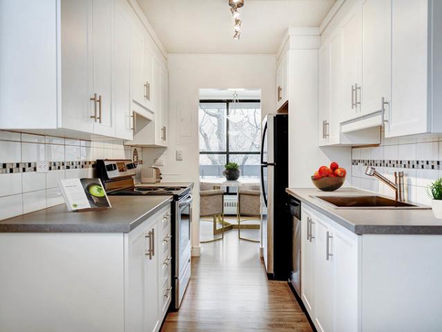 For Rent 2 Bedroom Apartment Verdun QC DLS96585713
