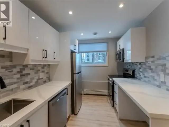 For Rent 2 Bedroom Apartment Waterloo ON DS104864241