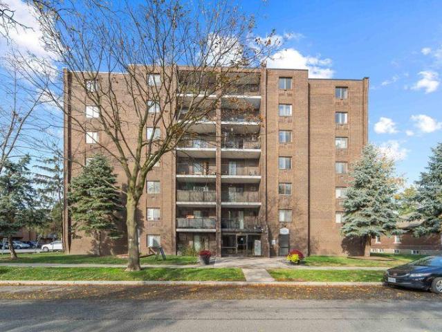For Rent 2 Bedroom Apartment Windsor ON DS96376856