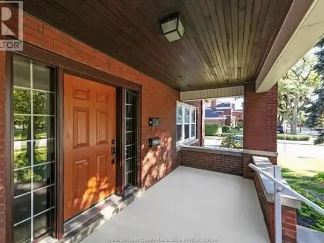 For Rent 2 Bedroom Apartment Windsor ON DS101879207