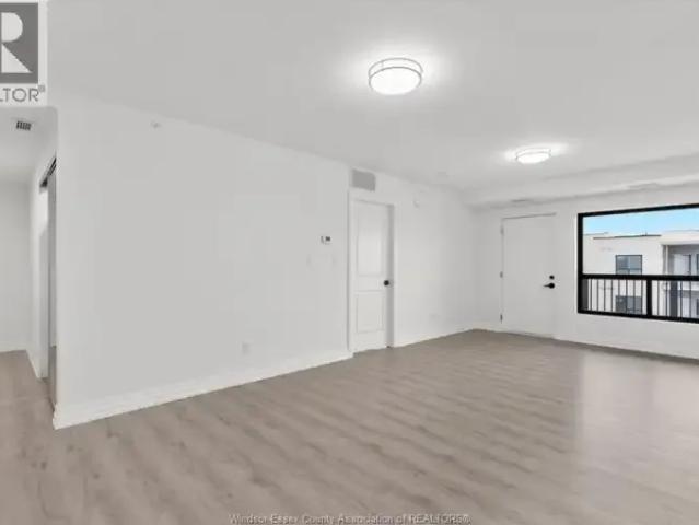 For Rent 2 Bedroom Apartment Windsor ON DS101948580