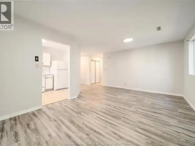 For Rent 2 Bedroom Apartment Windsor ON DS102715537